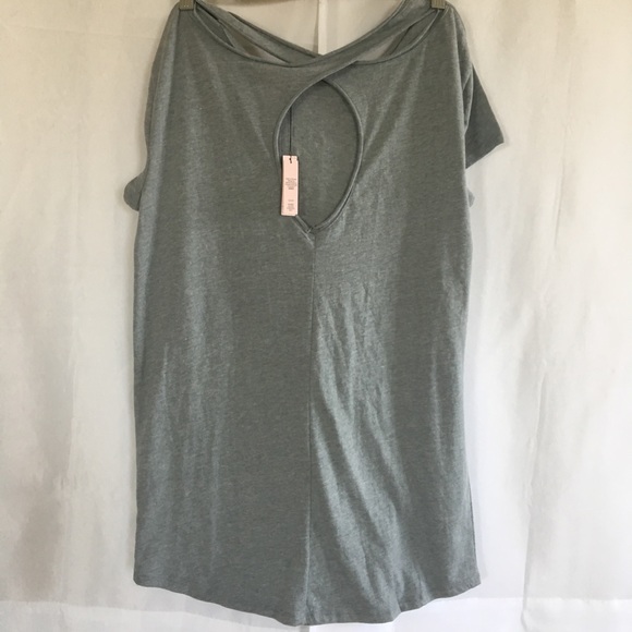 Last one‼️🛎 XS Cutout Victoria’s Secret Short Sleeve Gown. - Picture 4 of 6